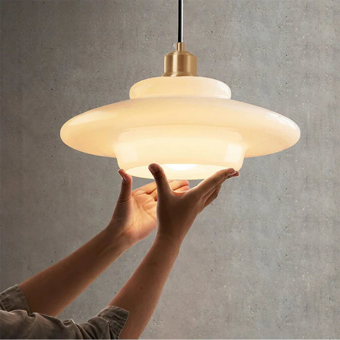 Wisząca Lampa Sufitowa z Mlecznobiałego Szkła