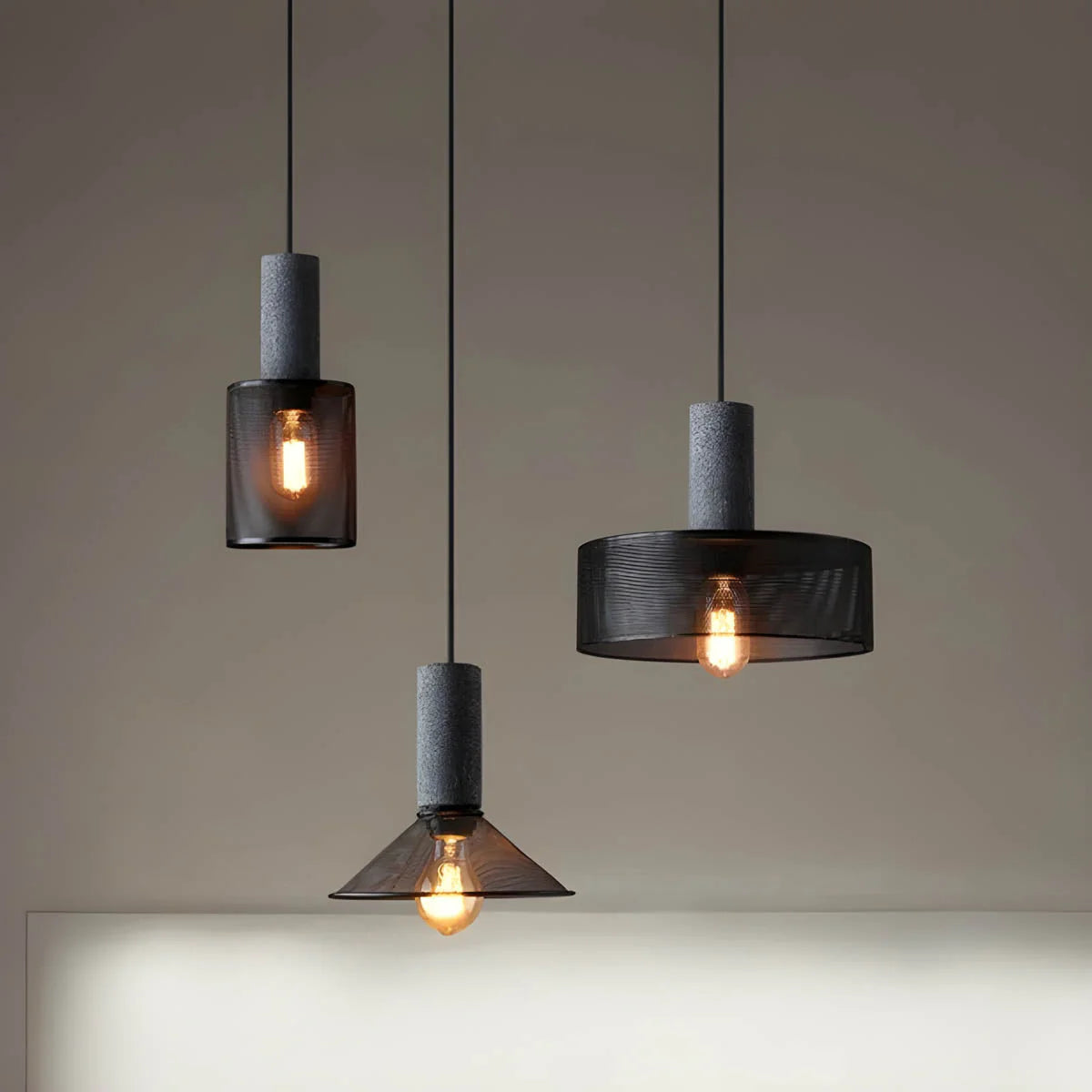 Industrialna lampa wisząca loft LED z metalowym kloszem siatkowym