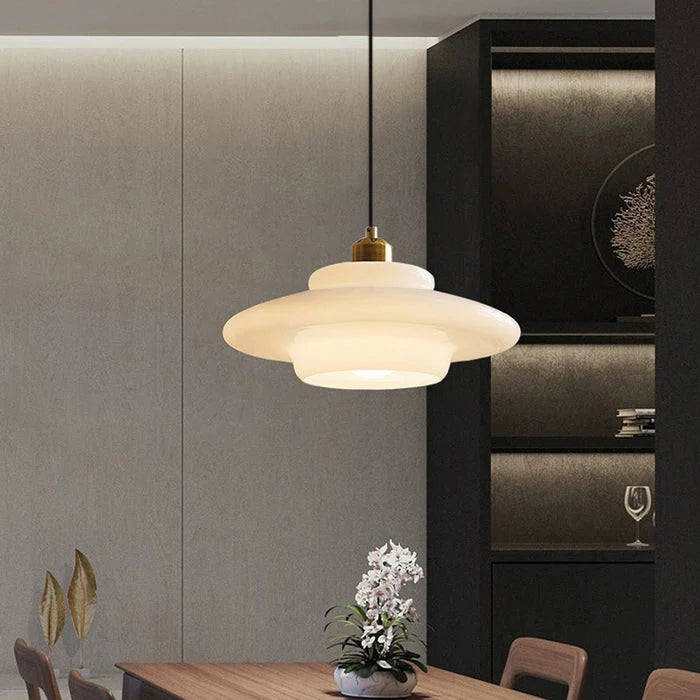 Wisząca Lampa Sufitowa z Mlecznobiałego Szkła