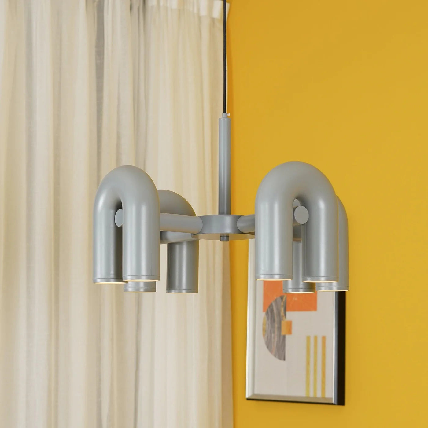 Designerska Lampa Wisząca o Rzeźbiarskiej Formie – Nowoczesne Oświetlenie