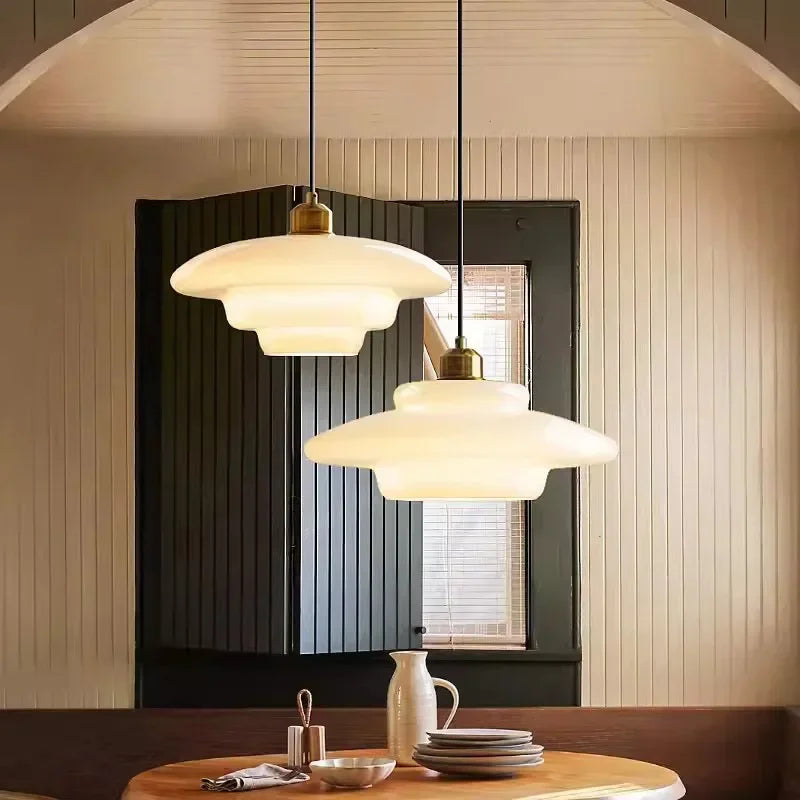 Wisząca Lampa Sufitowa z Mlecznobiałego Szkła