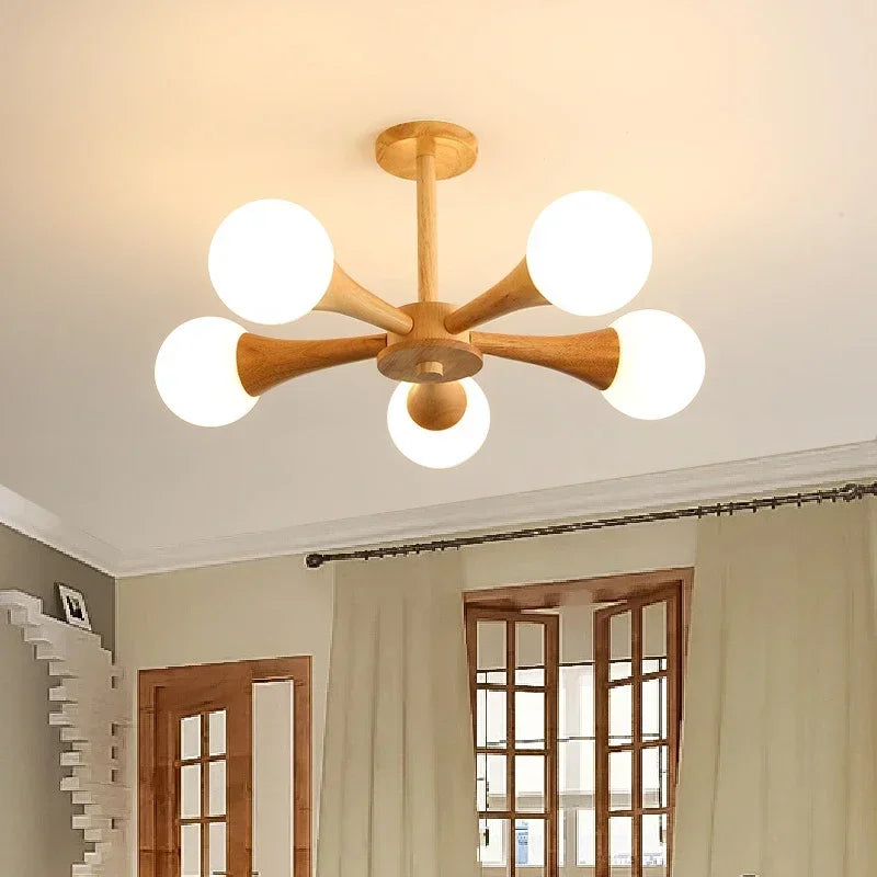 Nowoczesna lampa sufitowa żyrandol z drewnianymi ramionami i kulistymi kloszami