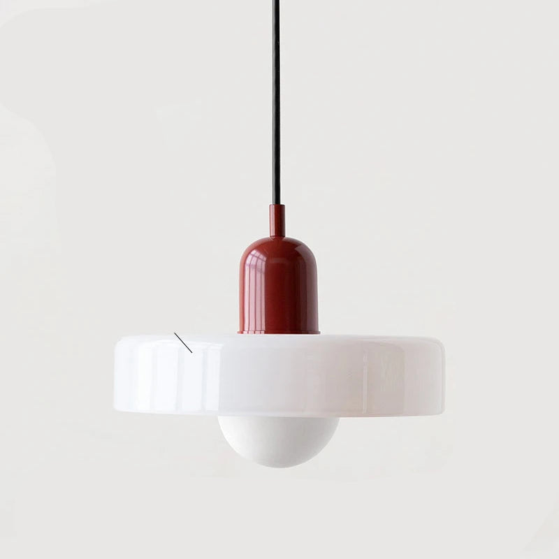 Nowoczesna lampa wisząca z kolorowym szklanym kloszem