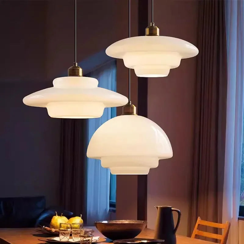 Wisząca Lampa Sufitowa z Mlecznobiałego Szkła