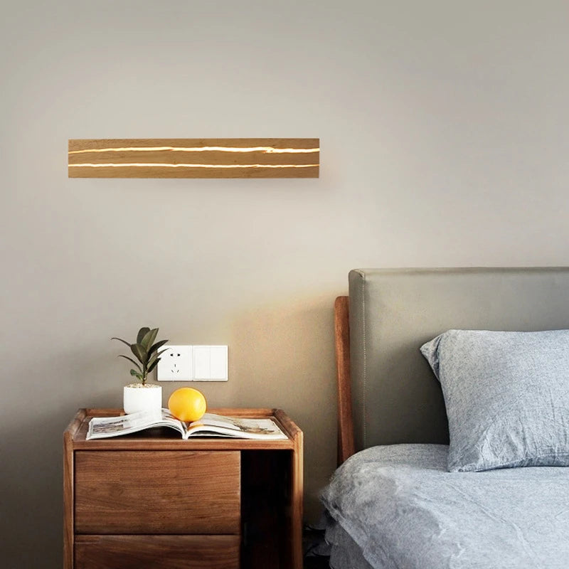 Nowoczesna drewniana lampa ścienna LED „Naturalna Linia” – kinkiet minimalistyczny
