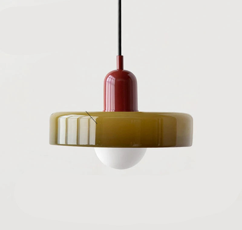 Nowoczesna lampa wisząca z kolorowym szklanym kloszem