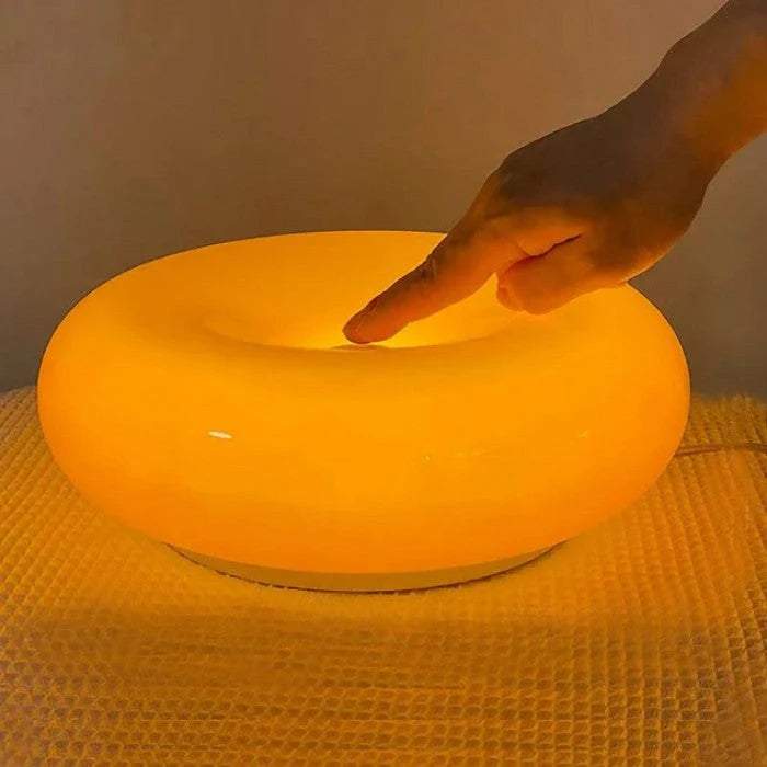 Lampa ścienna LED „donut” – designerska oprawa oświetleniowa z efektem świetlnej aureoli