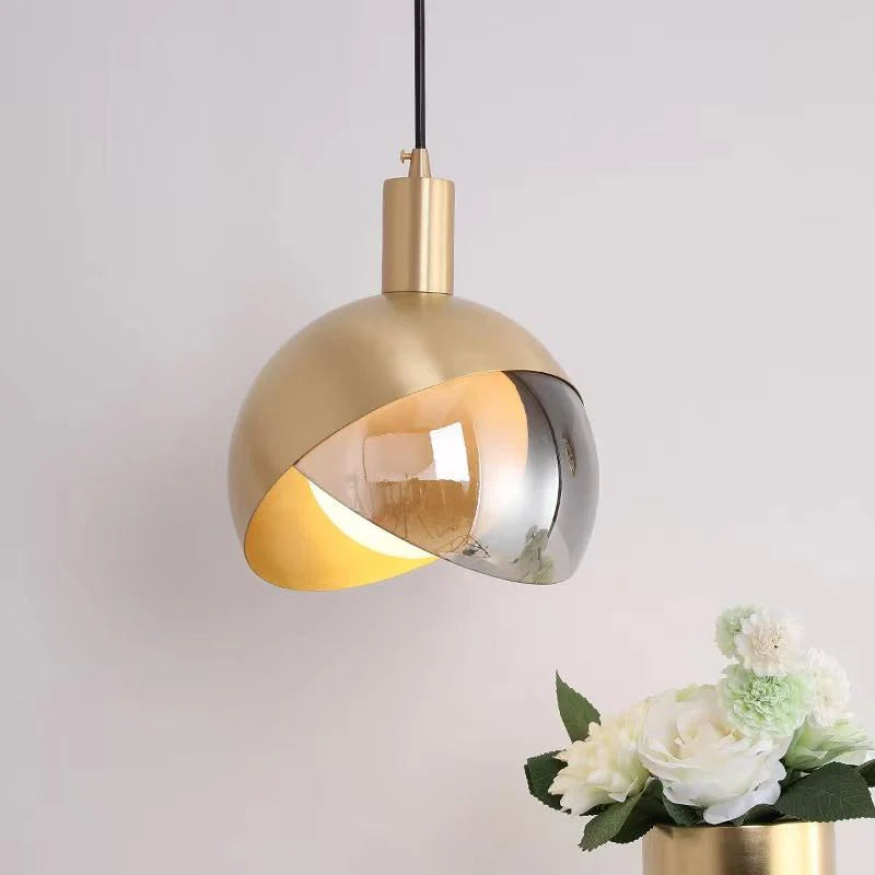Nowoczesna Lampa Wisząca LED ze Szklanym Kloszem w Odcieniach Złota i Dymionego Szkła