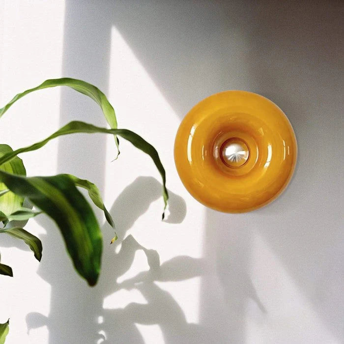 Lampa ścienna LED „donut” – designerska oprawa oświetleniowa z efektem świetlnej aureoli