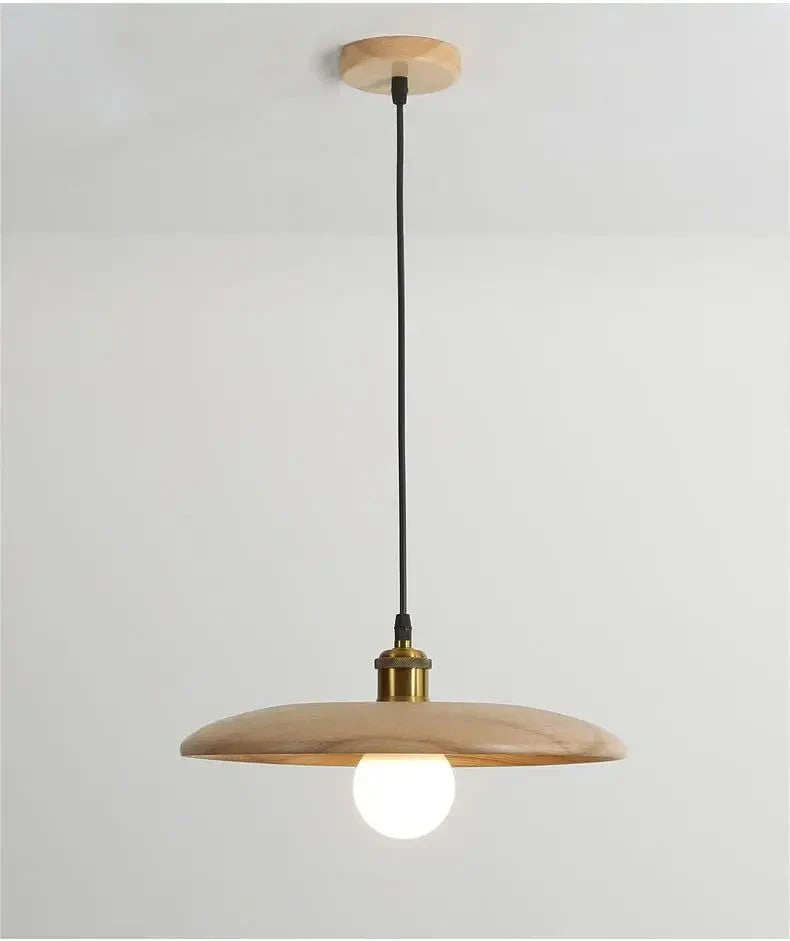 Skandynawska lampa wisząca z drewna – Minimalistyczna lampa sufitowa