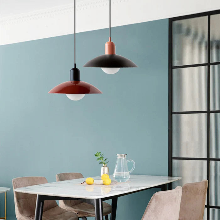 Nowoczesna lampa wisząca z dwukolorowym designem