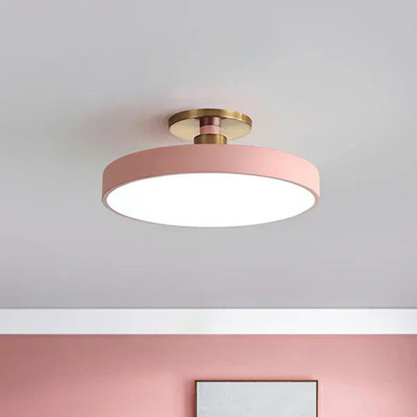 Okrągła lampa sufitowa LED w stylu skandynawskim
