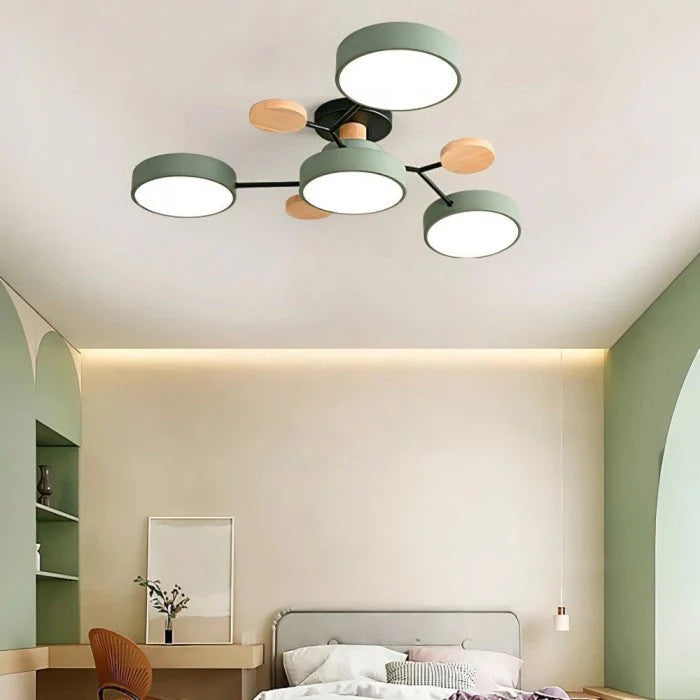 Nowoczesna lampa sufitowa LED wieloramienna – minimalistyczny design z drewnianymi akcentami