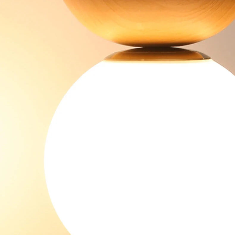 Nowoczesna lampa sufitowa w japońskim stylu z drewnianą bazą – minimalistyczna kula