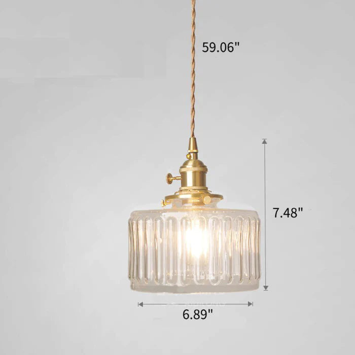 Szklana lampa wisząca w stylu vintage z ryflowanym kloszem i złotym wykończeniem