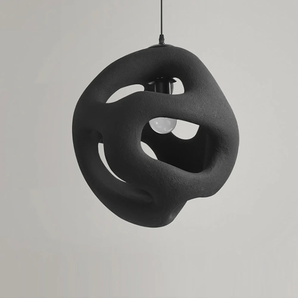 Artystyczna Lampa Wisząca z Rzeźbiarskim Kloszem