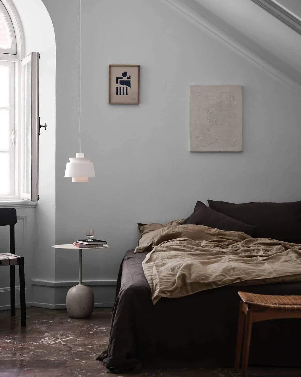 Nowoczesna lampa wisząca LED metalowy klosz designerskie oświetlenie do jadalni i salonu