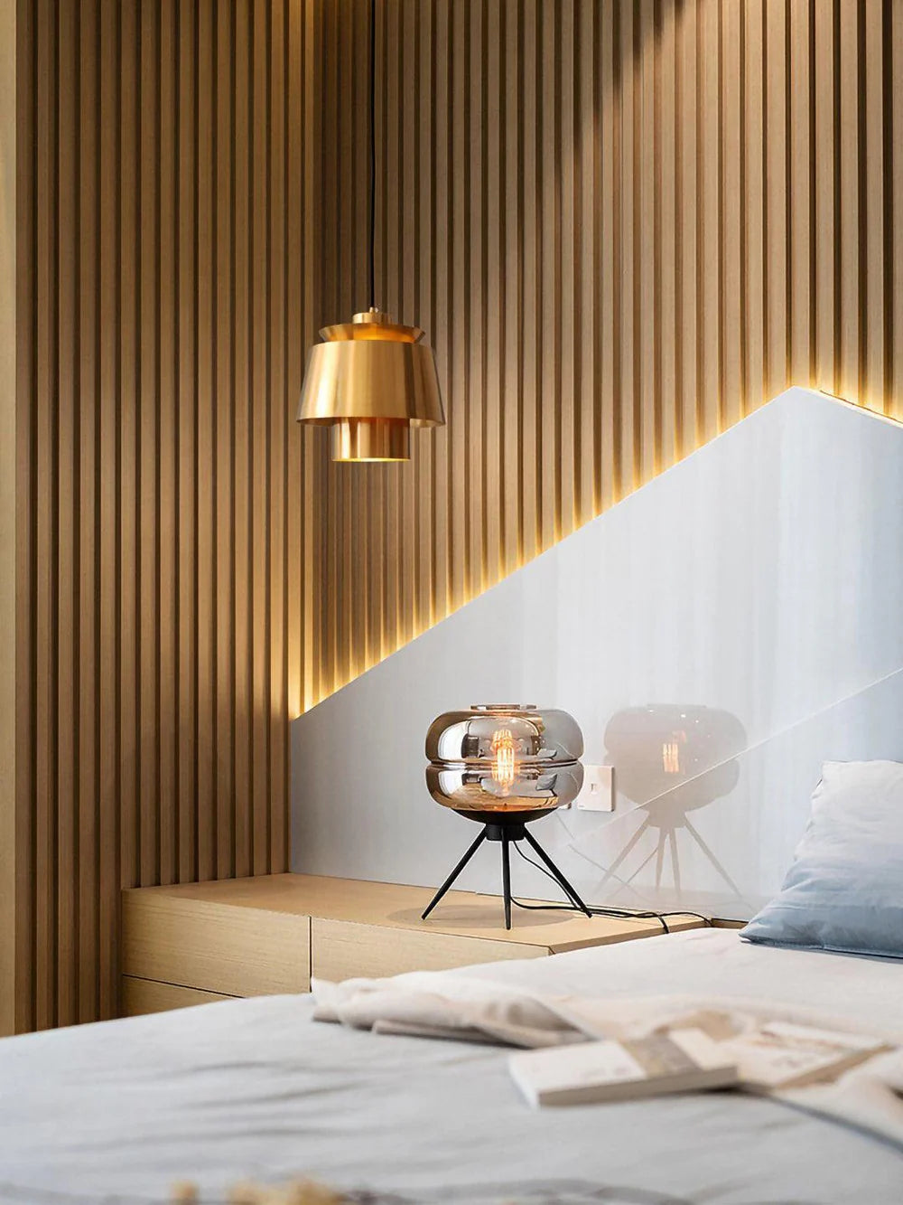 Nowoczesna lampa wisząca LED metalowy klosz designerskie oświetlenie do jadalni i salonu
