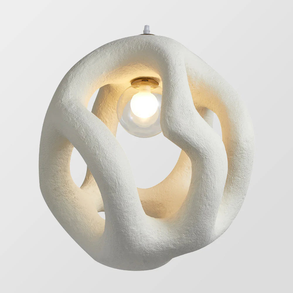 Artystyczna Lampa Wisząca z Rzeźbiarskim Kloszem