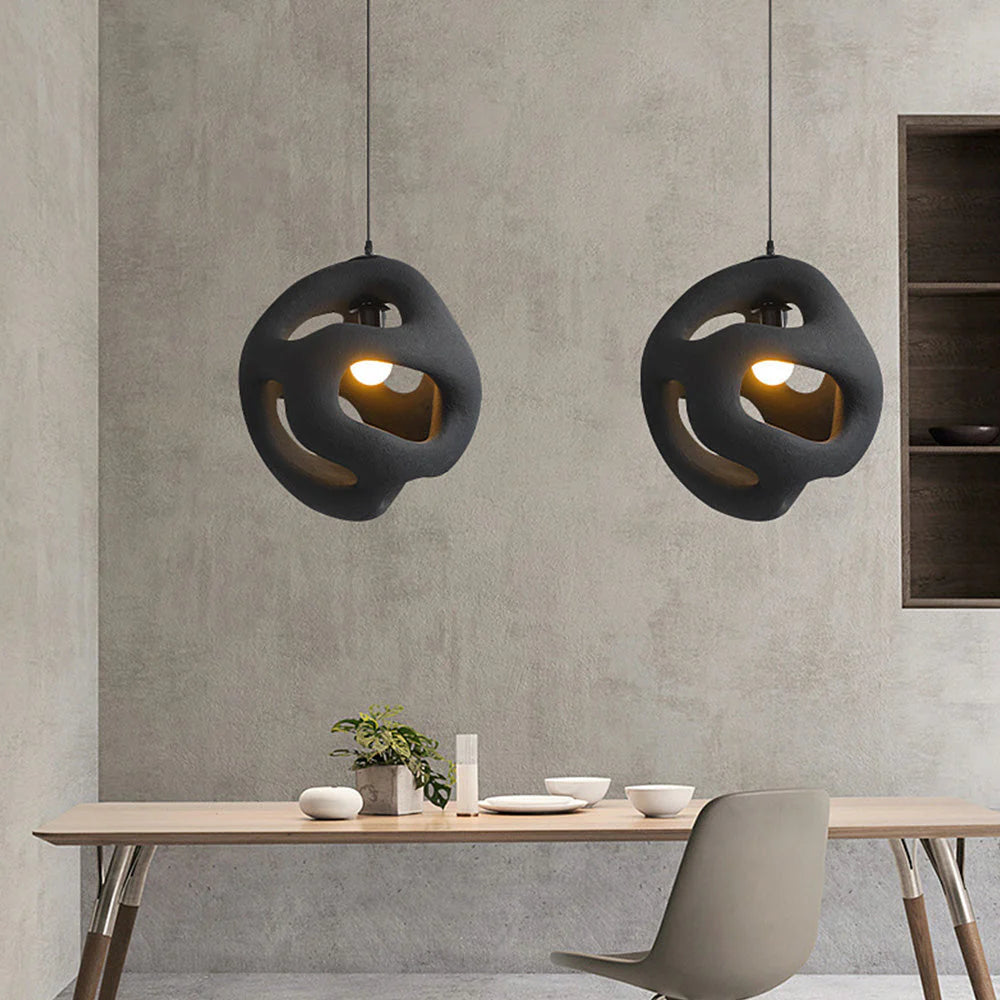 Artystyczna Lampa Wisząca z Rzeźbiarskim Kloszem