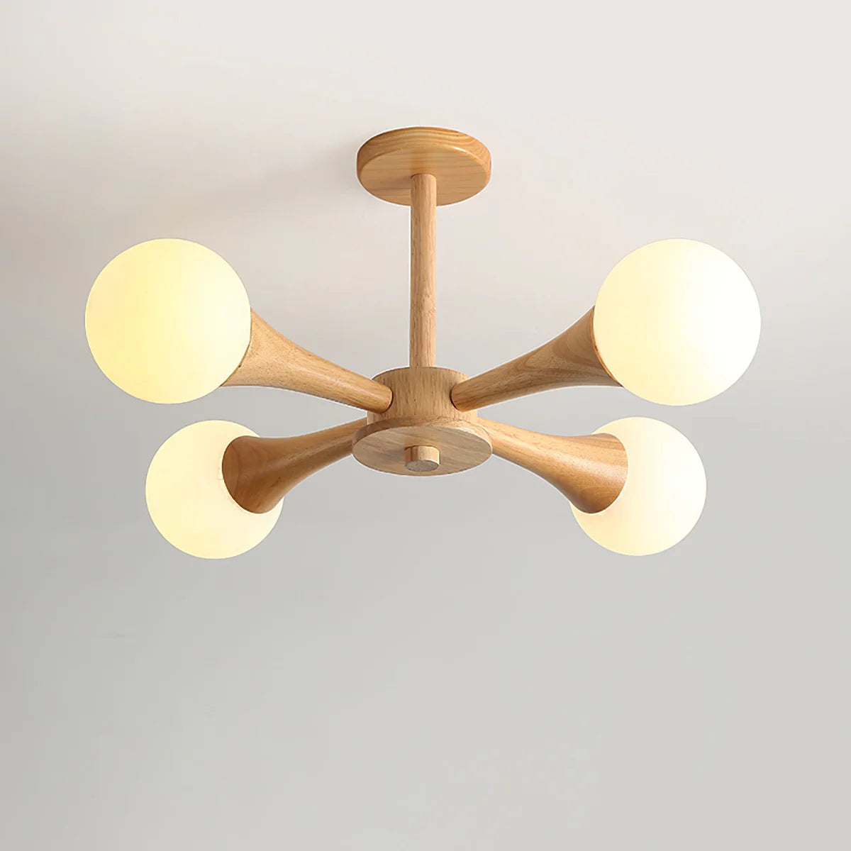 Nowoczesna lampa sufitowa żyrandol z drewnianymi ramionami i kulistymi kloszami