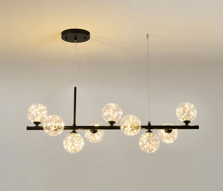 Nowoczesna lampa wisząca z kulistymi kloszami
