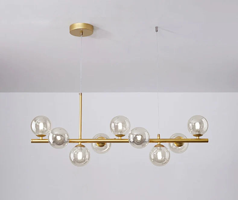 Nowoczesna lampa wisząca z kulistymi kloszami