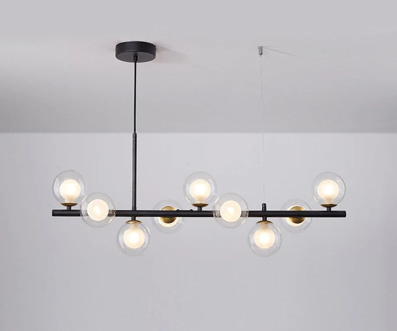 Nowoczesna lampa wisząca z kulistymi kloszami