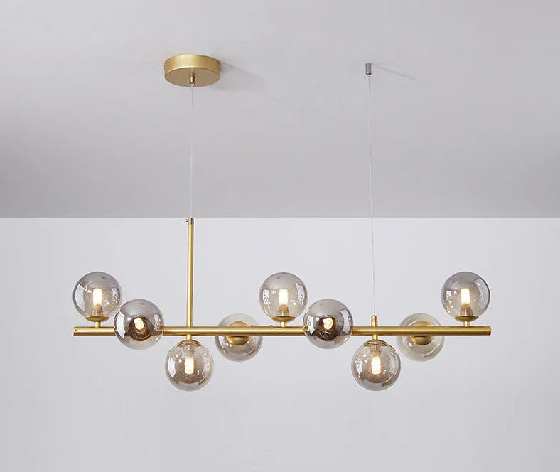 Nowoczesna lampa wisząca z kulistymi kloszami