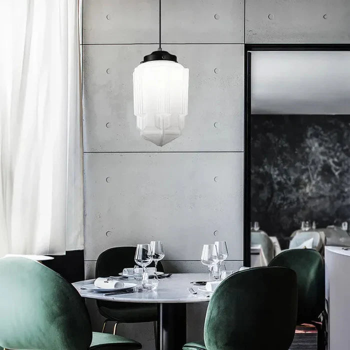 Geometryczna Lampa Wisząca z Białego Mlecznego Szkła – Styl Vintage