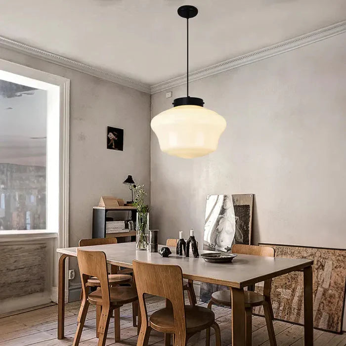 Geometryczna Lampa Wisząca z Białego Mlecznego Szkła – Styl Vintage
