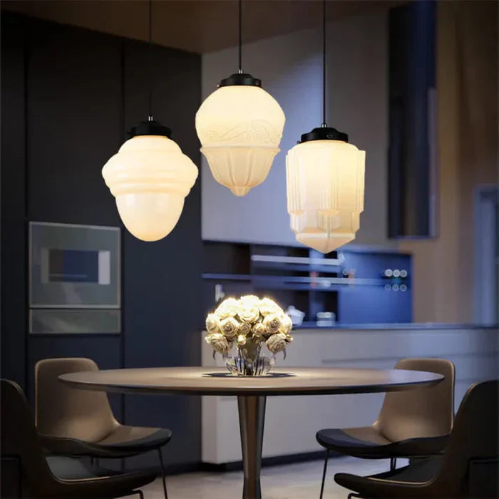 Geometryczna Lampa Wisząca z Białego Mlecznego Szkła – Styl Vintage