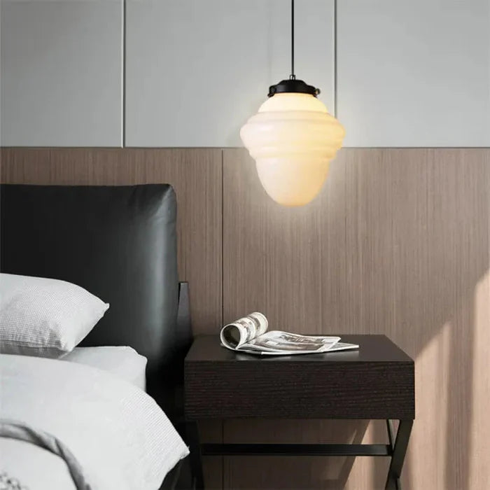 Geometryczna Lampa Wisząca z Białego Mlecznego Szkła – Styl Vintage