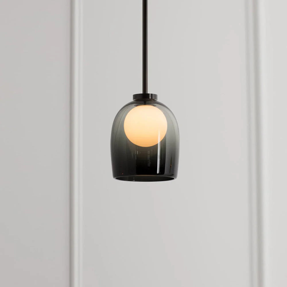 Elegancka Lampa Wisząca ze Szkła – Nowoczesny Minimalizm