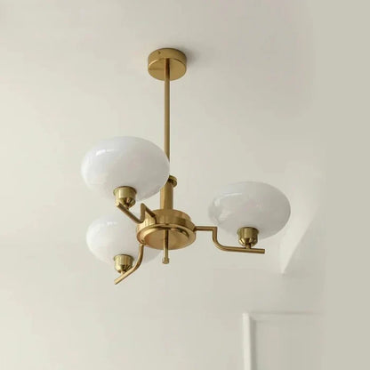 Nowoczesny Żyrandol z Kloszami z Opalowego Szkła – Elegancka Lampa Sufitowa