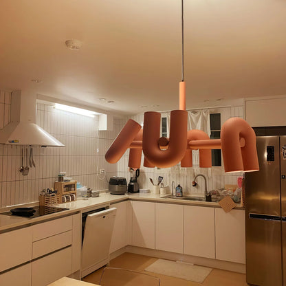 Designerska Lampa Wisząca o Rzeźbiarskiej Formie – Nowoczesne Oświetlenie
