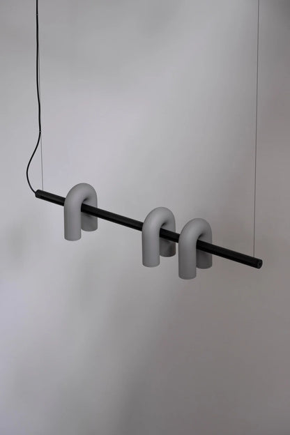 Designerska Lampa Wisząca o Rzeźbiarskiej Formie – Nowoczesne Oświetlenie