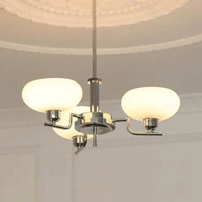 Nowoczesny Żyrandol z Kloszami z Opalowego Szkła – Elegancka Lampa Sufitowa