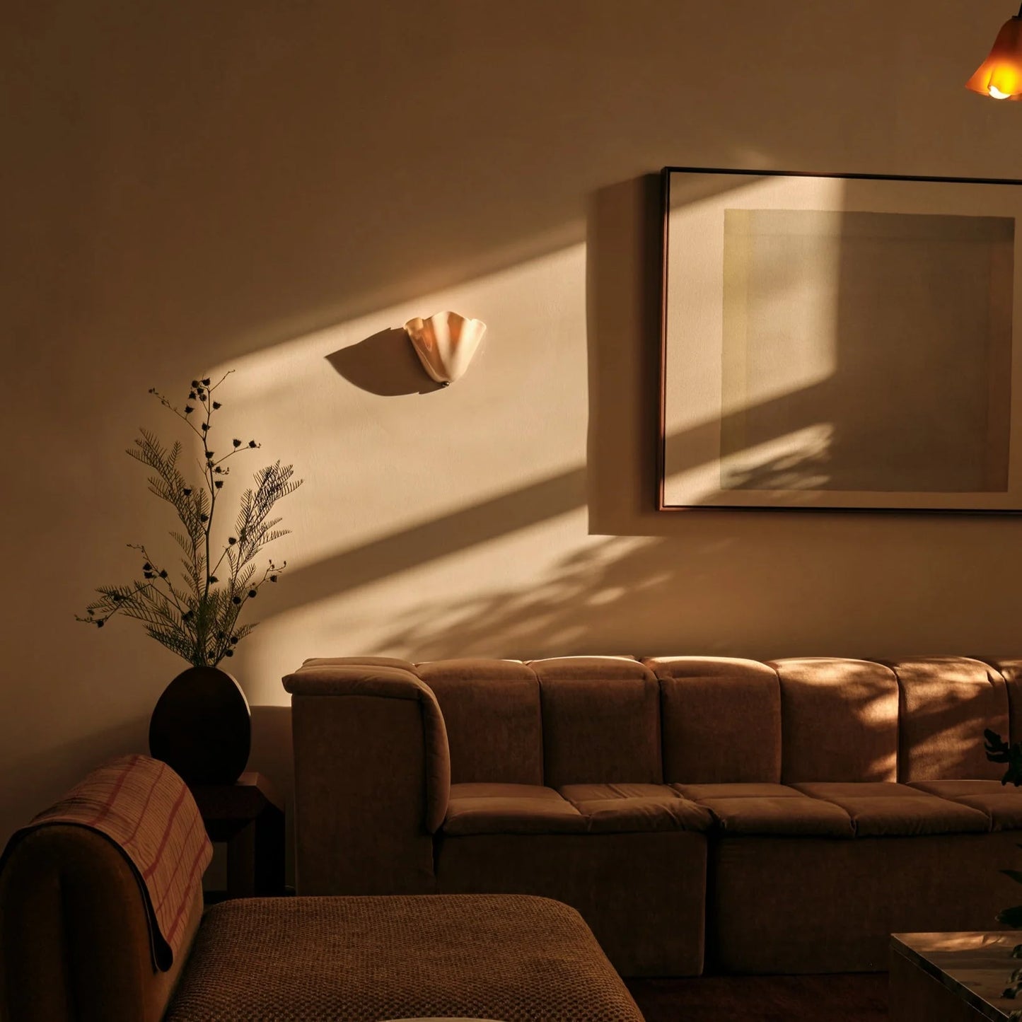 Kinkiet ścienny dekoracyjny – szklany klosz, styl retro, światło ambientowe