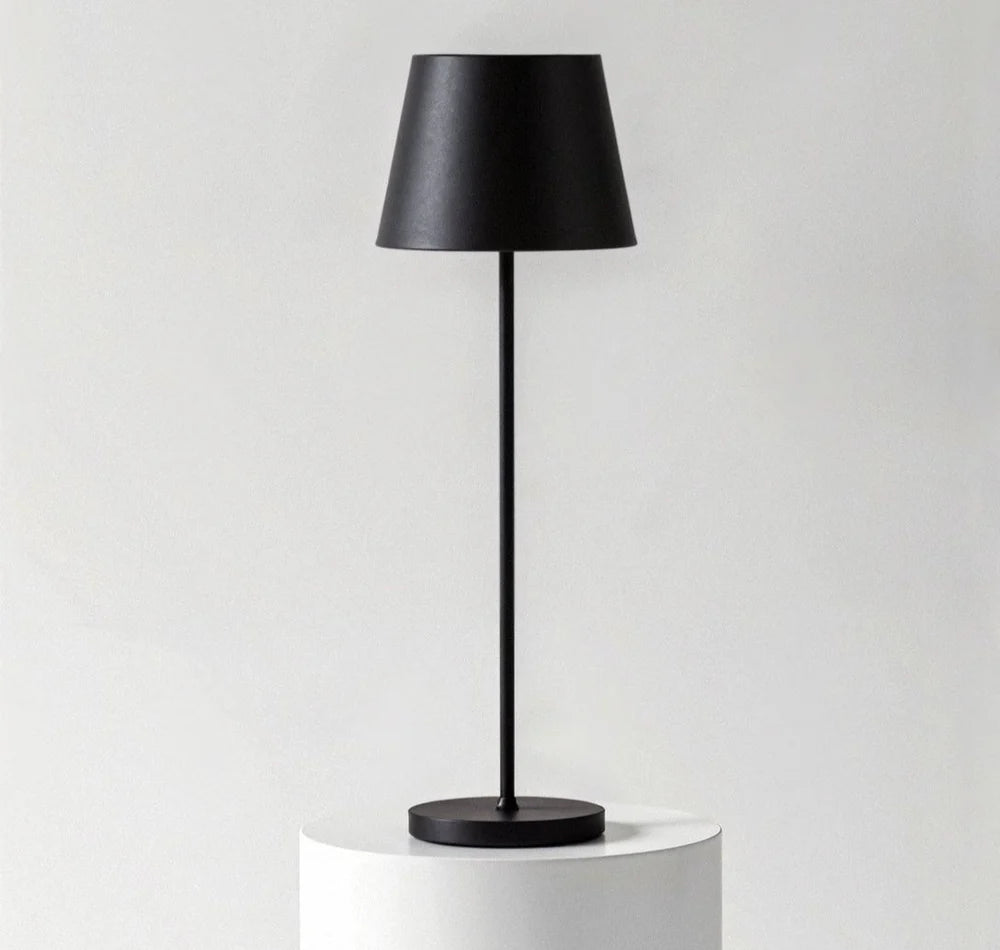 Nowoczesna lampa stołowa LED z dotykowym włącznikiem