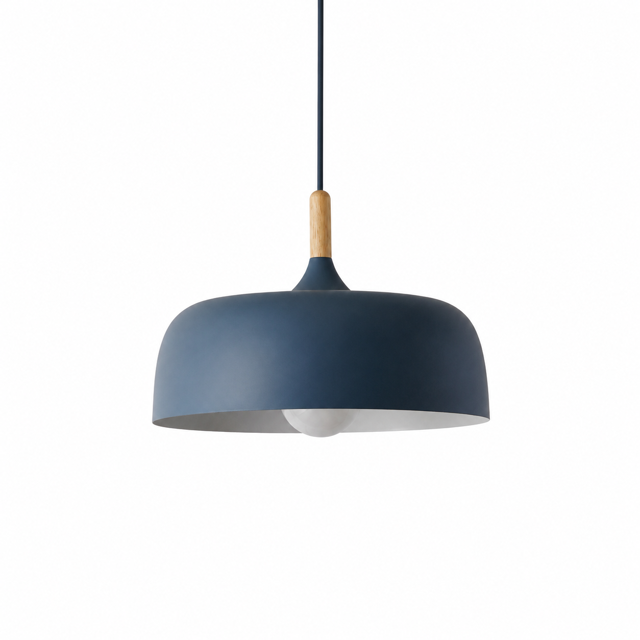 Nowoczesna metalowa lampa wisząca z drewnianym akcentem – minimalistyczny styl skandynawski
