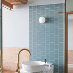 Nowoczesna lampa ścienna LED kula – minimalistyczny kinkiet do sypialni, salonu i korytarza