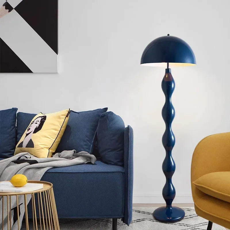 Nowoczesna Lampa Podłogowa z Designerską Podstawą – Dostępna w Różnych Kolorach