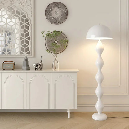 Nowoczesna Lampa Podłogowa z Designerską Podstawą – Dostępna w Różnych Kolorach