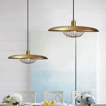 Industrialna Lampa Wisząca z Metalowym Kloszem i Ażurowym Koszykiem