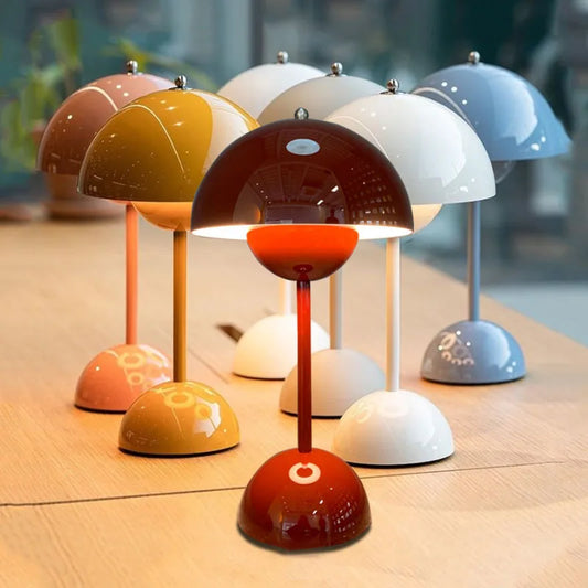 Bezprzewodowa lampa stołowa o minimalistycznym designie