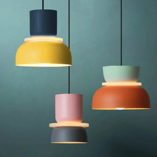 Lampa wisząca w stylu skandynawskim – geometryczna forma i nowoczesny design