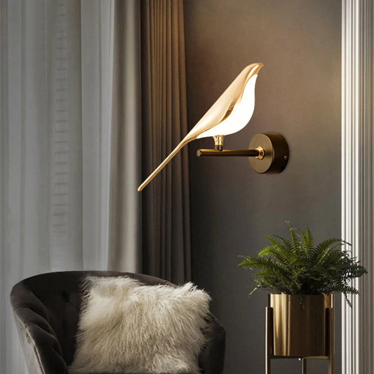 Lampa ścienna inspirowana ptakiem z nowoczesnym designem