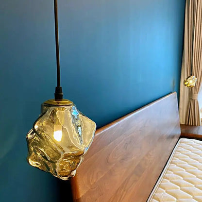 Nowoczesna Lampa Wisząca z Nieregularnym Szklanym Kloszem
