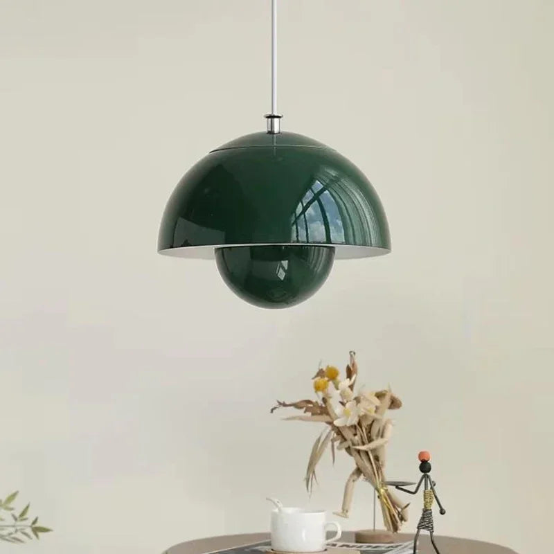 Nowoczesna lampa wisząca w stylu retro – designerski klosz sferyczny